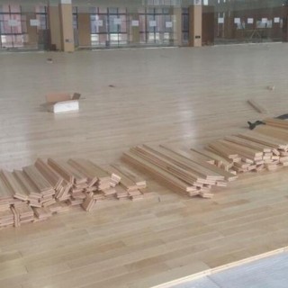 供应室内篮球场木地板 体育木地板 实木篮球地板