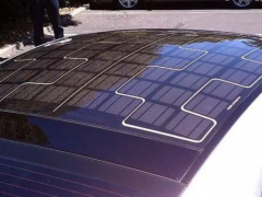 芬兰全球首款直接利用阳光发电的太阳能汽车开始排产！