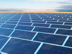 我国沙漠装上太阳能电池板能供全国用电吗？